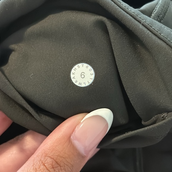 Lululemon Fast & Free Crop II *Nulux 19" - Picture 8 of 8